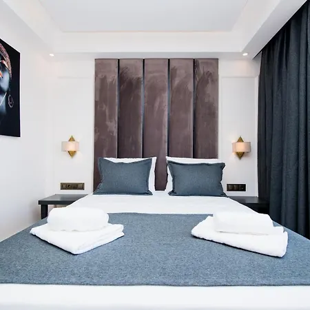 Otel Fly 3*