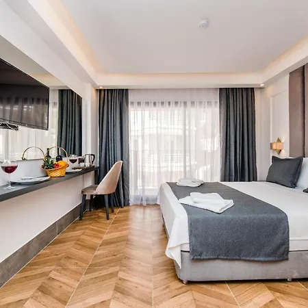 Fly Hotel